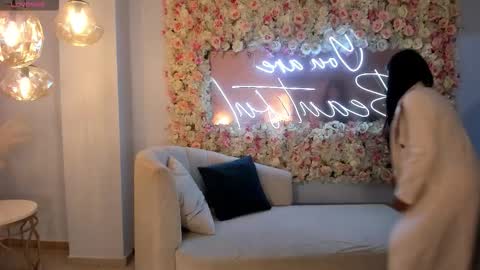 JESS online show from 10-19-25, 08:37