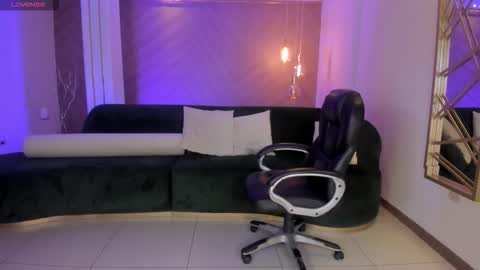 JESS online show from 10-24-25, 09:38