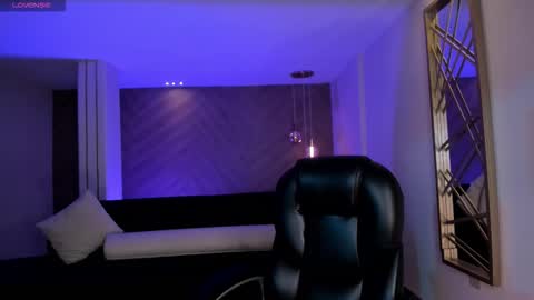 JESS online show from 11-25-25, 10:04