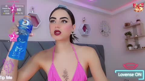 Snapshot of jessieafrodita chatting on 12-28-24, 05:02 Jessieafroditas room online show from 12-28-24, 05:02