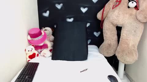 Snapshot of jessiedugalxxx chatting on 02-12-25, 04:01 Jessie Big Boobs online show from 02-12-25, 04:01