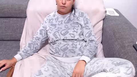 jessiestar3 online show from 11-11-25, 01:38