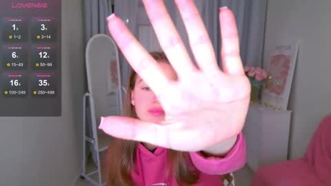 Snapshot of jessiestarz chatting on 11-24-25, 01:55 Jessi online show from 11-24-25, 01:55