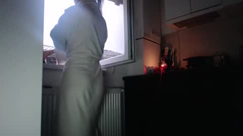 jessieryan online show from 11-30-25, 06:06