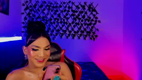 Snapshot of jessika_rabbits chatting on 05-16-26, 06:32 JESS online show from 05-16-26, 06:32