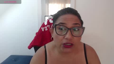 paola online show from 04-18-26, 01:59