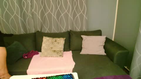 Snapshot of jessy_curt chatting on 12-20-25, 06:09 jessy curt online show from 12-20-25, 06:09