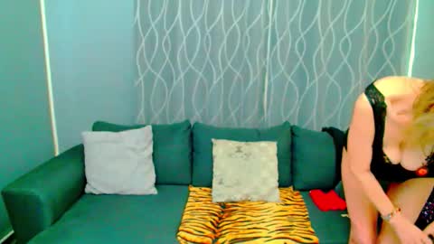 Snapshot of jessy_curt chatting on 03-05-26, 08:54 jessy curt online show from 03-05-26, 08:54
