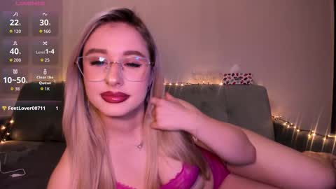 Snapshot of jessy_j_ chatting on 01-18-26, 08:12 JessyJ online show from 01-18-26, 08:12