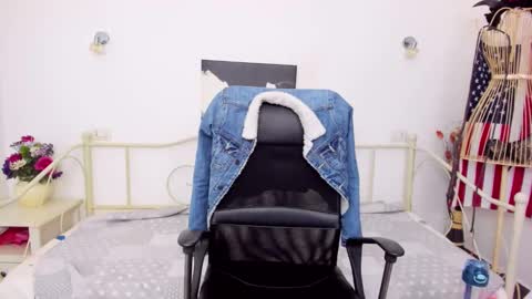 Jessy online show from 02-05-25, 03:13