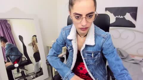 Jessy online show from 03-11-25, 05:13