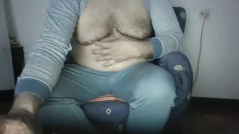 Snapshot of jesuslove27 chatting on 03-12-25, 05:17 jesuslove27 online show from 03-12-25, 05:17