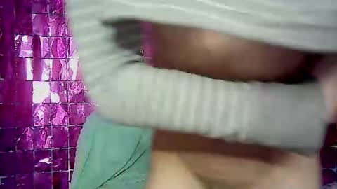Snapshot of jet_clomet21 chatting on 06-14-26, 02:30 Ale online show from 06-14-26, 02:30