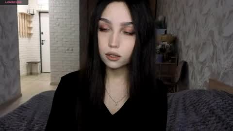 I am Gina ntmu Lets hit 10 Thumbs Up together online show from 05-31-26, 05:37