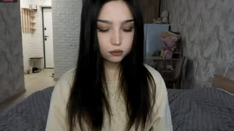 I am Gina ntmu Lets hit 10 Thumbs Up together online show from 06-07-26, 07:34