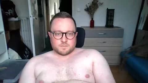 jeuneloup92 online show from 02-18-26, 04:58