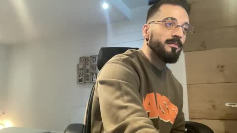 Snapshot of jeunemek00779042 chatting on 12-05-24, 03:17 JEUNEMEK007 online show from 12-05-24, 03:17