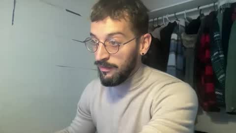 Snapshot of jeunemek00779042 chatting on 03-16-26, 01:26 JEUNEMEK007 online show from 03-16-26, 01:26