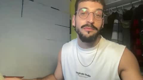 Snapshot of jeunemek00779042 chatting on 03-17-26, 12:30 JEUNEMEK007 online show from 03-17-26, 12:30