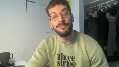 Snapshot of jeunemek00779042 chatting on 03-23-26, 01:37 JEUNEMEK007 online show from 03-23-26, 01:37