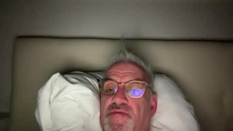Snapshot of jewlronny chatting on 02-02-25, 02:17 jewlronny online show from 02-02-25, 02:17