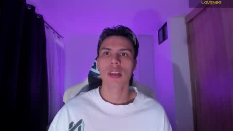 Snapshot of jeyden_camilo chatting on 10-25-25, 09:09 Jeyden Camilo online show from 10-25-25, 09:09