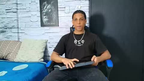 Snapshot of jhay_wheeler777 chatting on 09-29-25, 03:22 jhay_wheeler777 online show from 09-29-25, 03:22