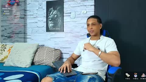 Snapshot of jhay_wheeler777 chatting on 10-06-25, 04:21 jhay_wheeler777 online show from 10-06-25, 04:21
