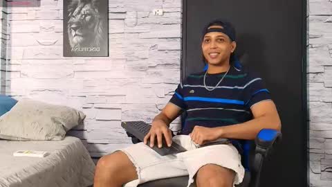 Snapshot of jhay_wheeler777 chatting on 10-10-25, 06:07 jhay_wheeler777 online show from 10-10-25, 06:07
