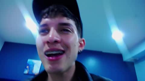 Jheampiero online show from 09-19-25, 01:56