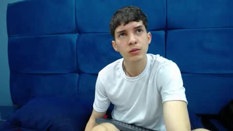 Jheampiero online show from 10-12-25, 01:43