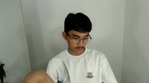 Johnny  online show from 02-12-26, 03:07