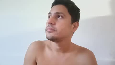 Snapshot of jhon_0511 chatting on 02-23-25, 10:31 Jhon online show from 02-23-25, 10:31