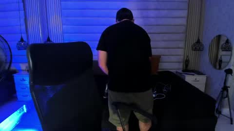 John Bear.... online show from 04-18-26, 11:14