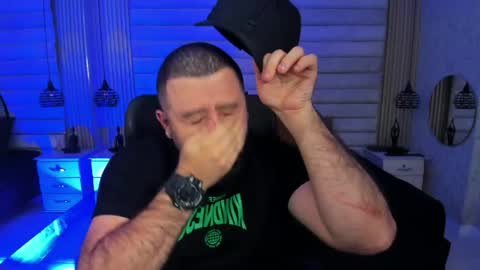 John Bear.... online show from 04-28-26, 11:15