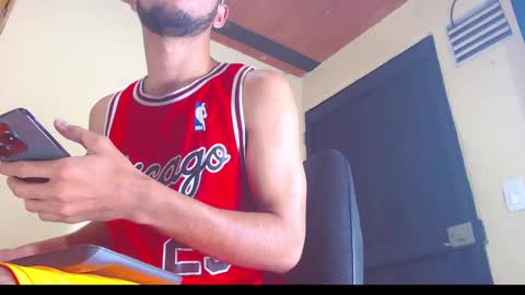 Snapshot of jhon_malo chatting on 10-28-25, 03:43 jhon_malo online show from 10-28-25, 03:43