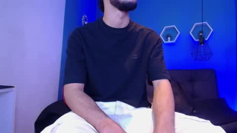 Snapshot of jhon_malo chatting on 12-22-25, 02:19 jhon_malo online show from 12-22-25, 02:19