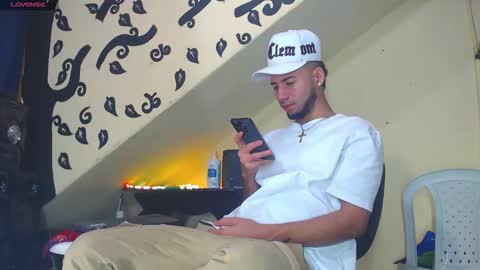 Snapshot of jhon_malo chatting on 02-25-26, 09:13 jhon_malo online show from 02-25-26, 09:13