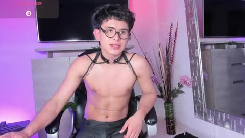 Snapshot of jhonny_blake_ chatting on 05-20-26, 08:59 JHONNATHAN online show from 05-20-26, 08:59