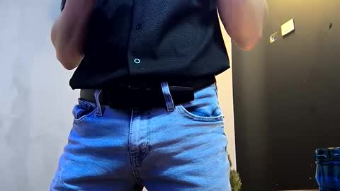 jhonny_thes28 online show from 09-17-25, 07:43