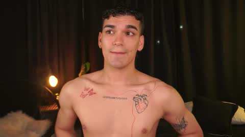 Snapshot of jhonnyx_ chatting on 02-01-26, 03:38 Jhonny online show from 02-01-26, 03:38