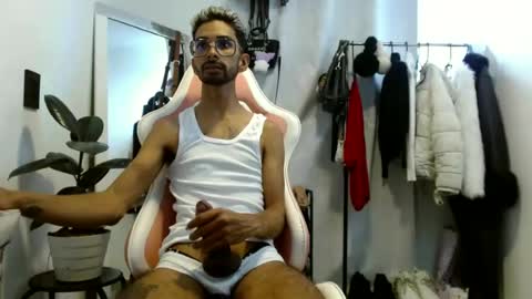 jhonsonvlatino online show from 06-13-26, 03:32