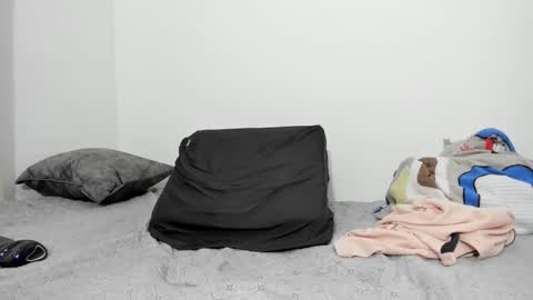 Snapshot of jhosuamensex chatting on 02-19-25, 04:34 JOSE online show from 02-19-25, 04:34