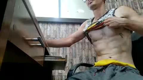 Jhosuamoore  online show from 05-01-26, 01:48