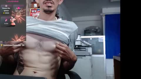 Snapshot of jhosuamoore2 chatting on 11-15-25, 04:25 jhosuamoore2 online show from 11-15-25, 04:25