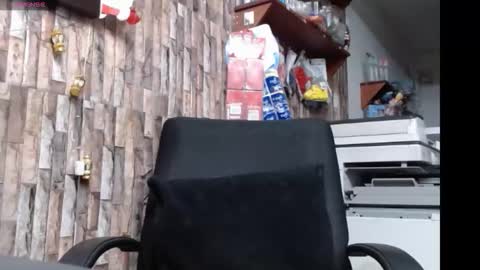 Snapshot of jhosuamoore2 chatting on 12-19-25, 11:34 jhosuamoore2 online show from 12-19-25, 11:34