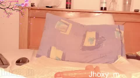 Snapshot of jhoxy_m chatting on 02-12-25, 03:07 Hello iam hoxy ready to get wet online show from 02-12-25, 03:07