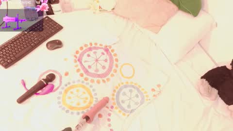 Snapshot of jhoxy_m chatting on 10-16-25, 03:18 Hello iam hoxy ready to get wet online show from 10-16-25, 03:18