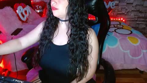 Jhulia online show from 12-16-25, 08:58