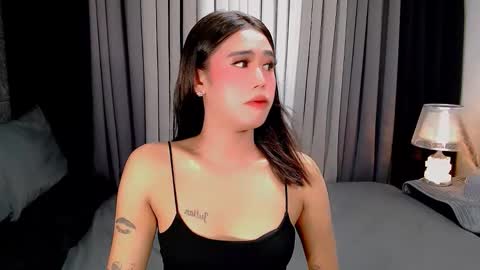 jhuliana_and_charles_room online show from 10-26-25, 05:13